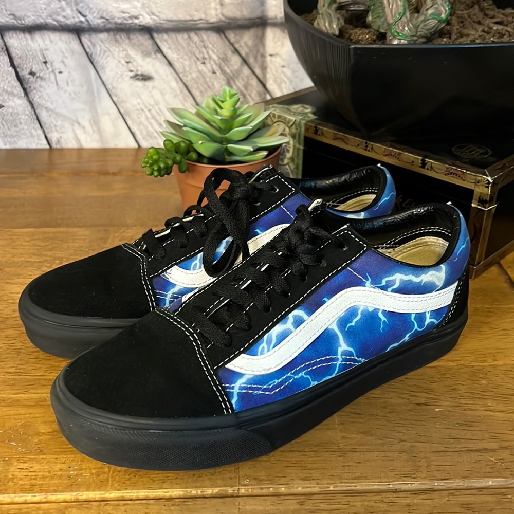 Vans size 6 men women 7.5 black blue with lightning